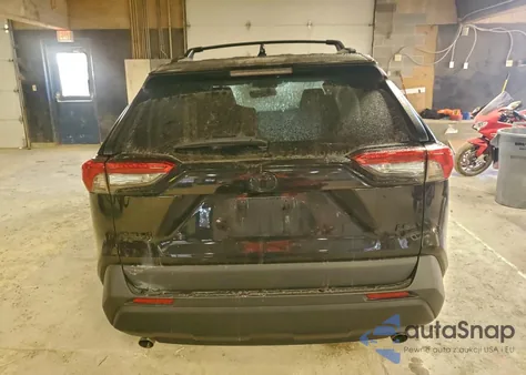 2020 Toyota Rav4 Le z USA, uszkodzony, nr VIN 2T3H1RFV3LW070860